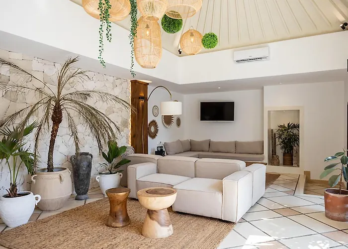 Villa Dalon By Optimum Bali - Oberoi - 1 Km To & Kudeta